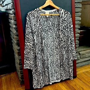 Leopard print Chico’s cardigan. Size 2/ size medium